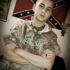 Meet your Posher, Aaron